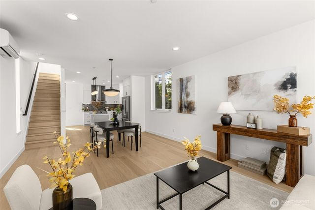 1627 B 21st Avenue, Seattle, WA 98122