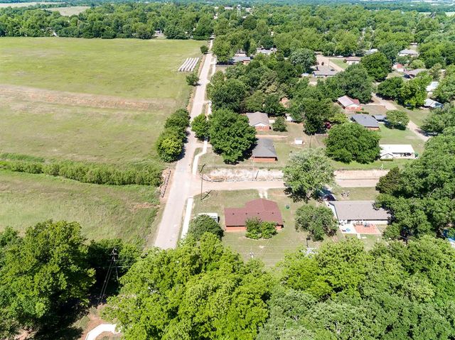 104 NE 7th Street, Perkins, OK 74059