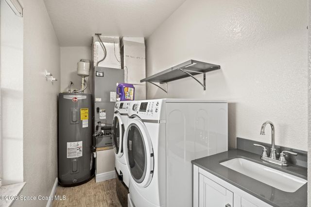 704 Osmosis Drive, Palm Bay, FL 32908