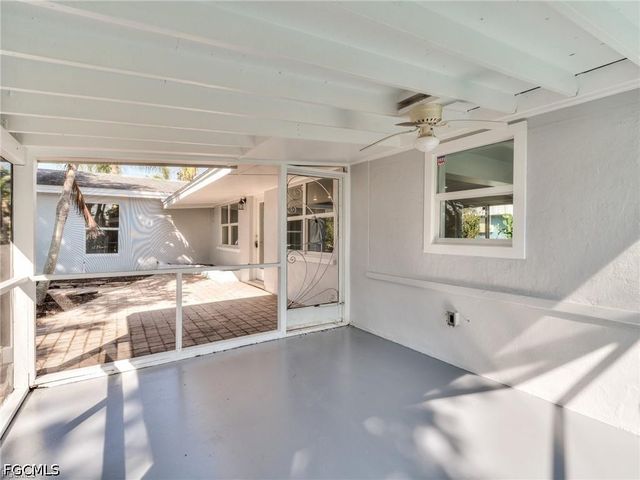 16 Estate DR, North Fort Myers, FL 33917
