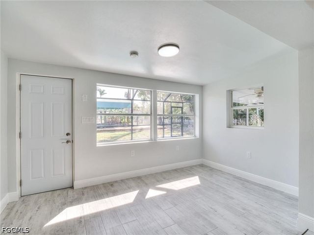 16 Estate DR, North Fort Myers, FL 33917