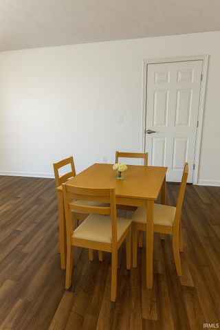 342 W 300 N, Kokomo, IN 46901