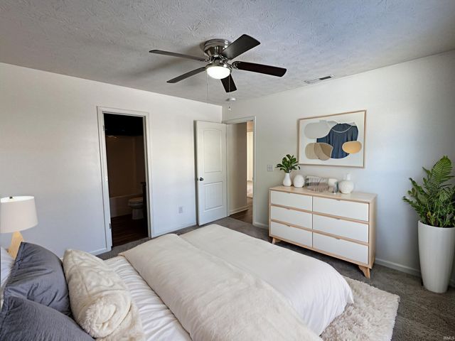 342 W 300 N, Kokomo, IN 46901