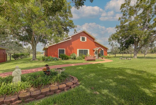 8960 County Road 505, Brazoria, TX 77422