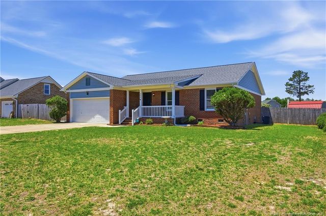 208 LakeTree Boulevard, Spring Lake, NC 28390