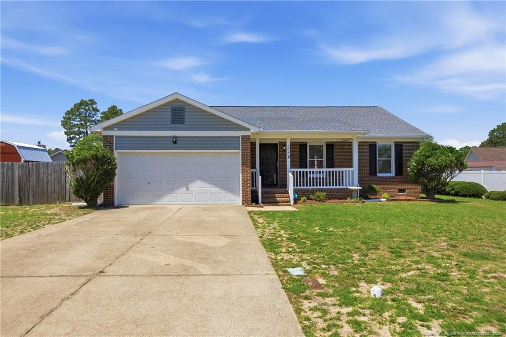 208 LakeTree Boulevard, Spring Lake, NC 28390