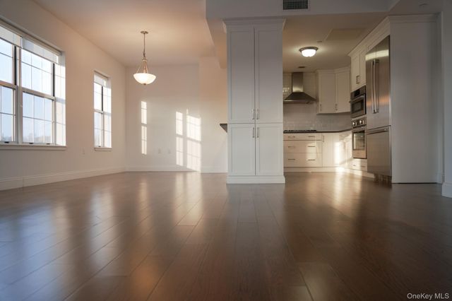 10 Byron Place 601, Larchmont, NY 10538