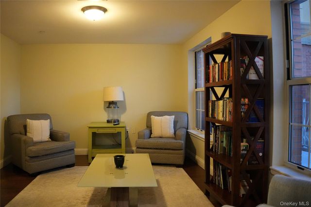 10 Byron Place 601, Larchmont, NY 10538