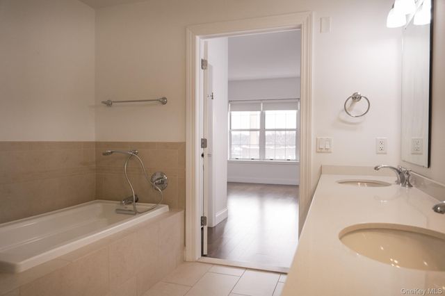 10 Byron Place 601, Larchmont, NY 10538