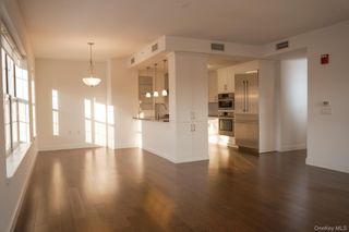 10 Byron Place 601, Larchmont, NY 10538