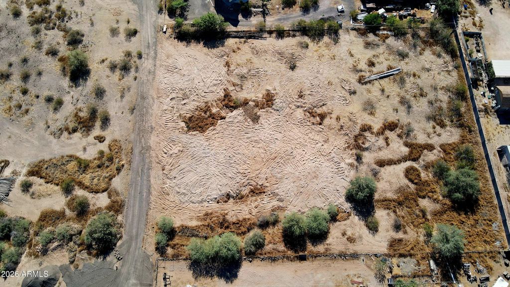 Image 2 of property listing at 3775 W Dynamite Boulevard -, Phoenix, AZ 85083