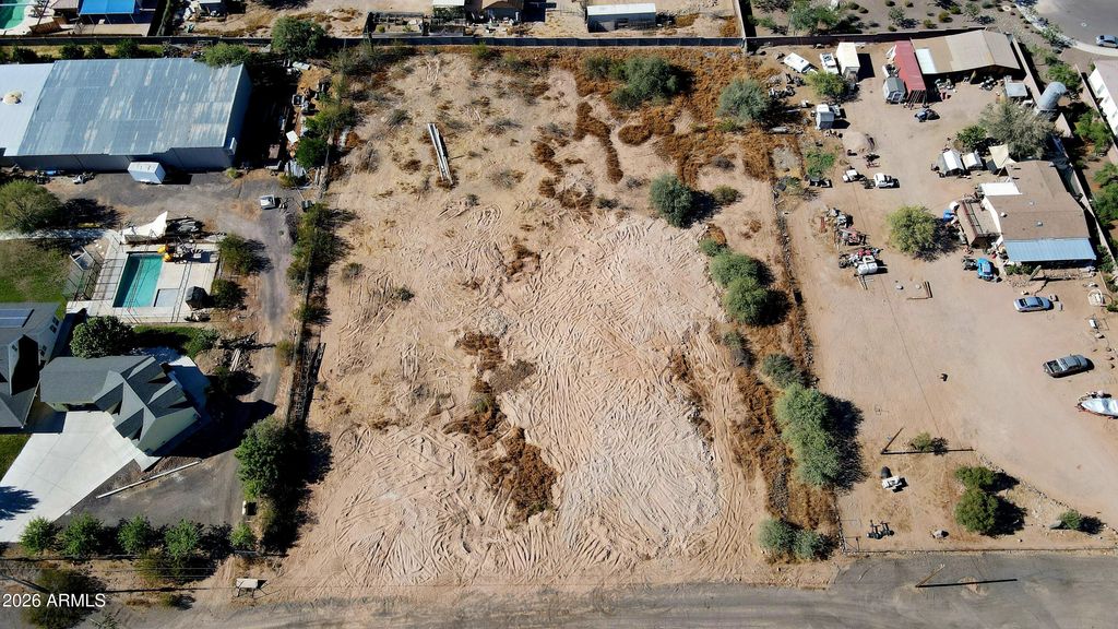 Image 3 of property listing at 3775 W Dynamite Boulevard -, Phoenix, AZ 85083