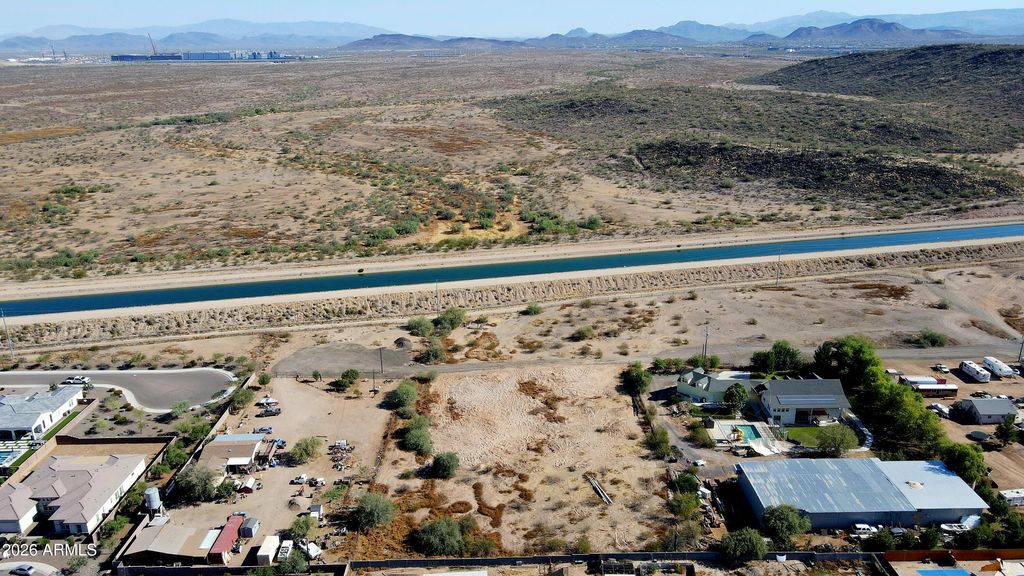 Image 4 of property listing at 3775 W Dynamite Boulevard -, Phoenix, AZ 85083