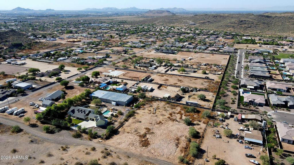 Image 6 of property listing at 3775 W Dynamite Boulevard -, Phoenix, AZ 85083