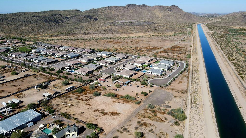 Image 7 of property listing at 3775 W Dynamite Boulevard -, Phoenix, AZ 85083