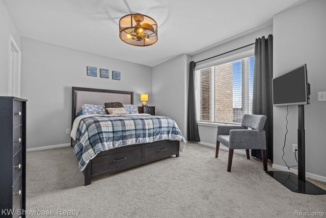 4687 Fairway Court, Waterford Charter Township, MI 48328