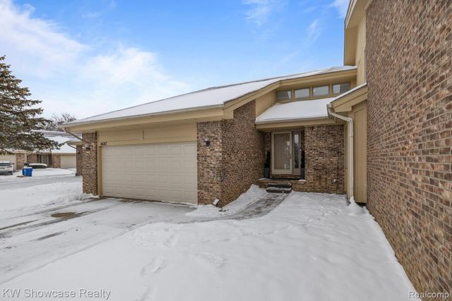 4687 Fairway Court, Waterford Charter Township, MI 48328