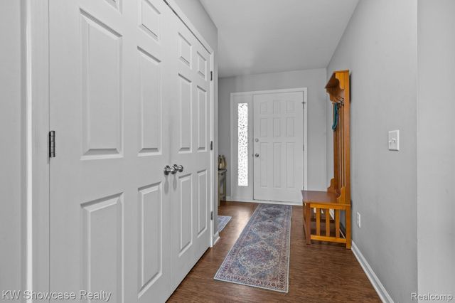 4687 Fairway Court, Waterford Charter Township, MI 48328