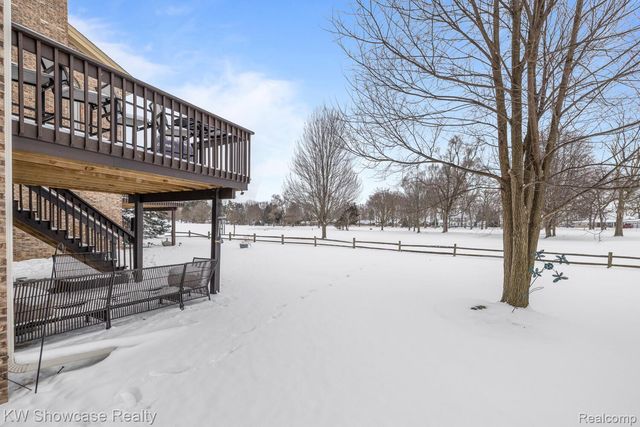 4687 Fairway Court, Waterford Charter Township, MI 48328