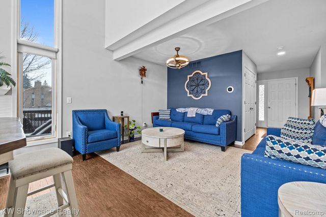 4687 Fairway Court, Waterford Charter Township, MI 48328