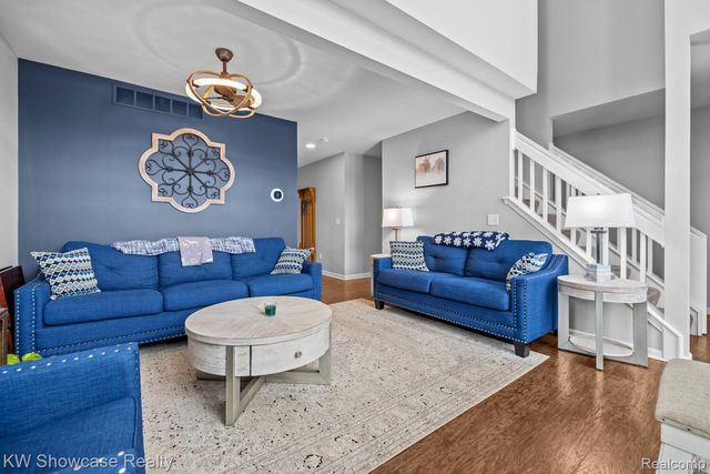 4687 Fairway Court, Waterford Charter Township, MI 48328