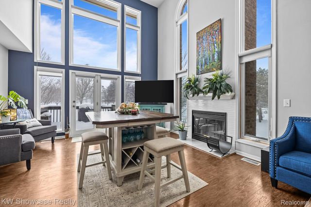 4687 Fairway Court, Waterford Charter Township, MI 48328