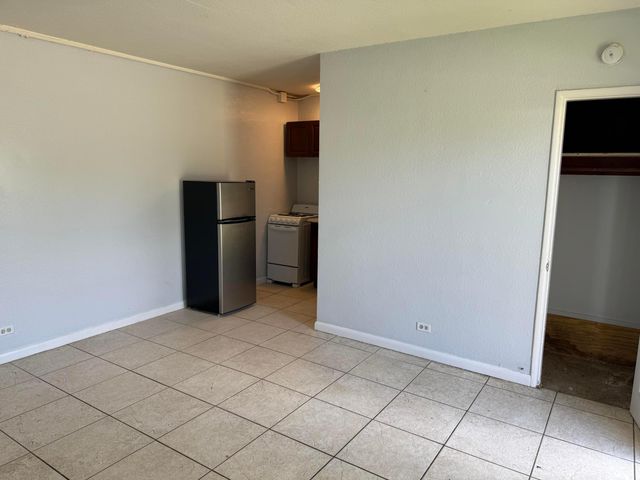 3300 Broadway Avenue 6, West Palm Beach, FL 33407