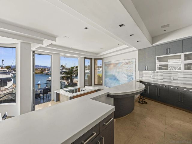 3 Green Turtle Rd, Coronado, CA 92118
