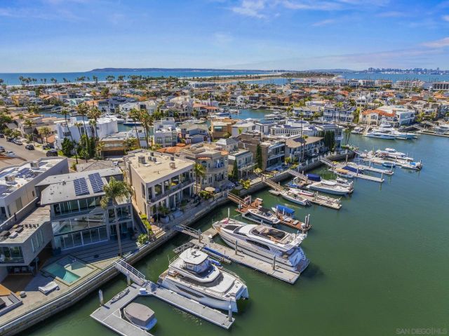 3 Green Turtle Rd, Coronado, CA 92118