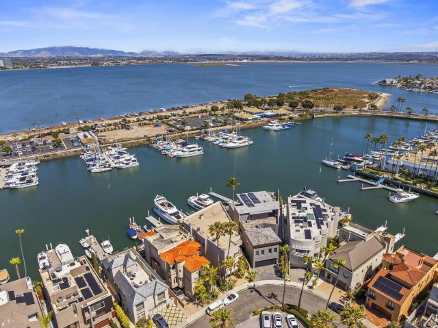 3 Green Turtle Rd, Coronado, CA 92118