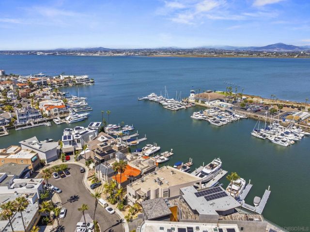 3 Green Turtle Rd, Coronado, CA 92118