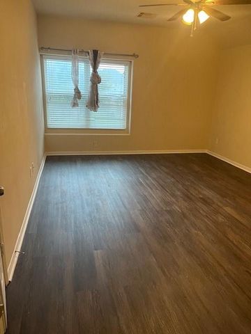 3203 Apple Dale Drive, Houston, TX 77084