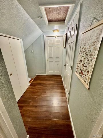 504 W Ripa Avenue, St Louis, MO 63125