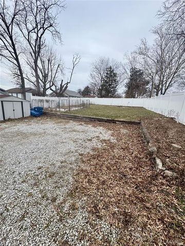 504 W Ripa Avenue, St Louis, MO 63125