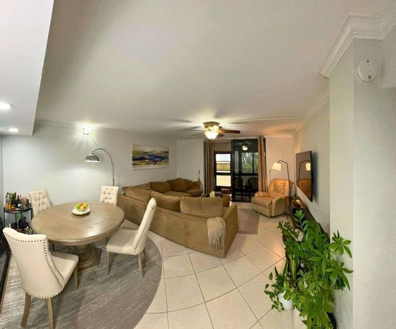 5160 Las Verdes Circle 103, Delray Beach, FL 33484