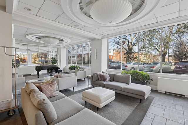 2200 Victory Parkway, Cincinnati, OH 45206