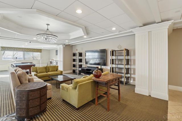 2200 Victory Parkway, Cincinnati, OH 45206