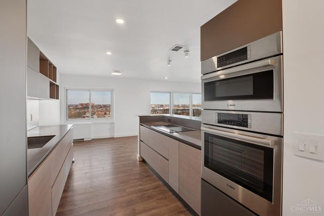 2200 Victory Parkway, Cincinnati, OH 45206