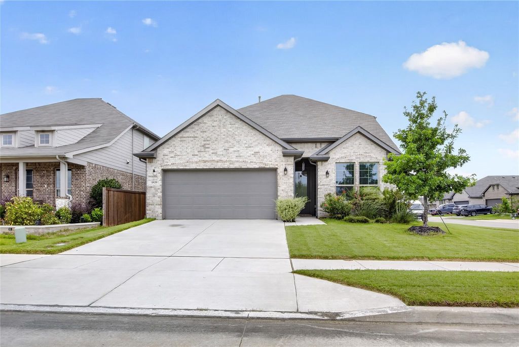 4829 Porque Court, Fort Worth, TX 76244