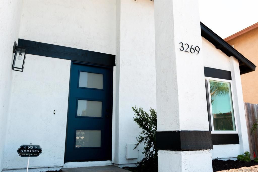 Image 2 of property listing at 3269 Carnell Ave, San Diego, CA 92154