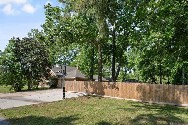 2814 Belle Cherie Ave, Baton Rouge, LA 70820