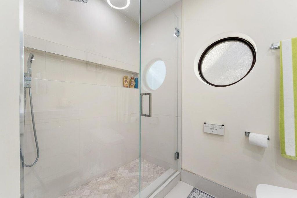 Image 26 of property listing at 23419 Mirabella Circle S, Boca Raton, FL 33433