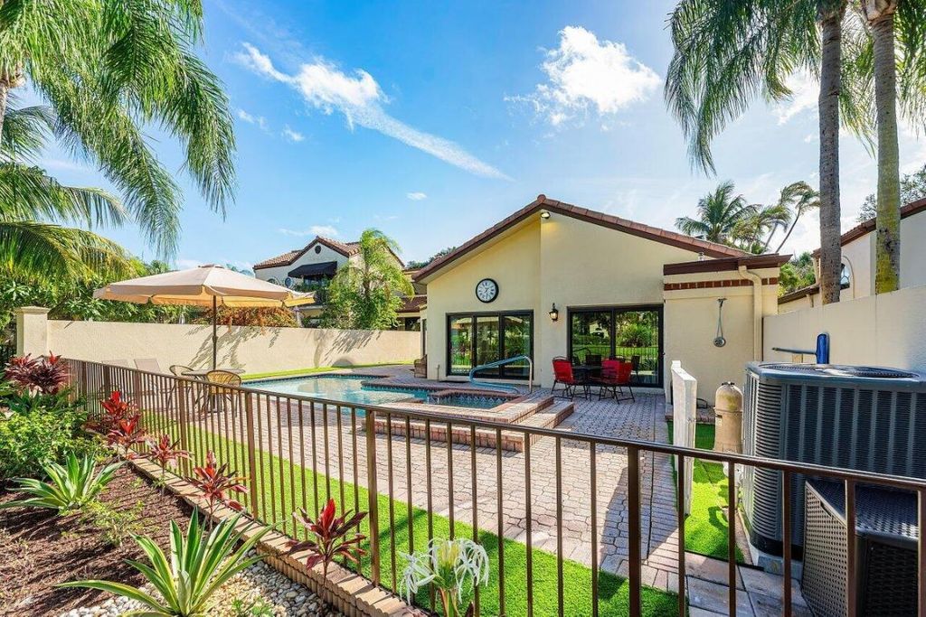 Image 47 of property listing at 23419 Mirabella Circle S, Boca Raton, FL 33433