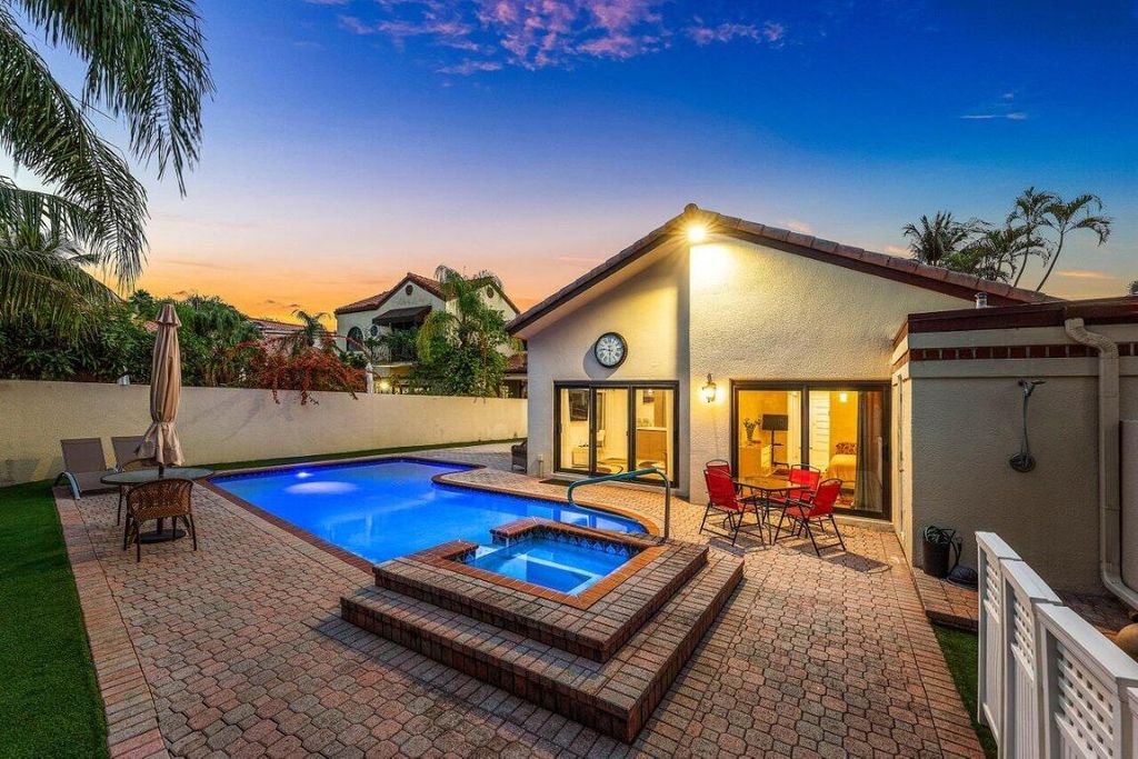 Image 52 of property listing at 23419 Mirabella Circle S, Boca Raton, FL 33433