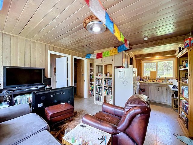 1275 MICKLER LANE, Tarpon Springs, FL 34689