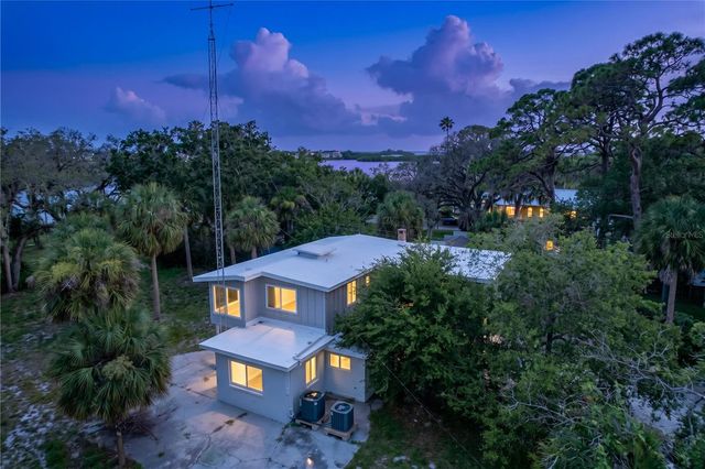 1275 MICKLER LANE, Tarpon Springs, FL 34689