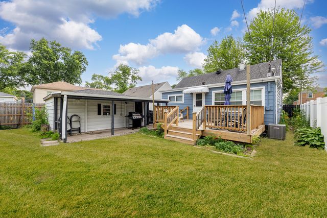 9116 S 53rd Court, Oak Lawn, IL 60453