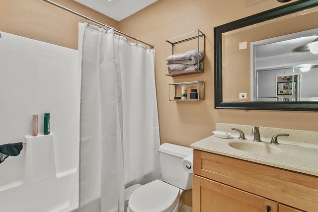 3683 S Bear J, Santa Ana, CA 92704