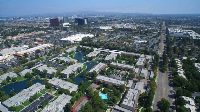 3683 S Bear J, Santa Ana, CA 92704