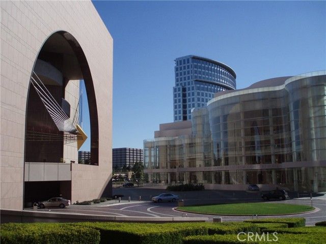 3683 S Bear J, Santa Ana, CA 92704